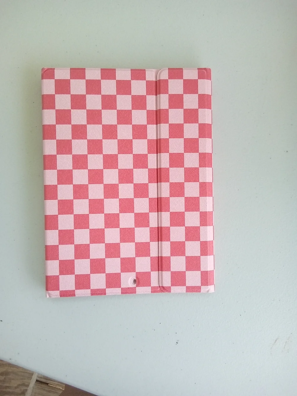 Pink Checkered Bluetooth Keyboard Case for iPad 10.2 / 10.5 Inch